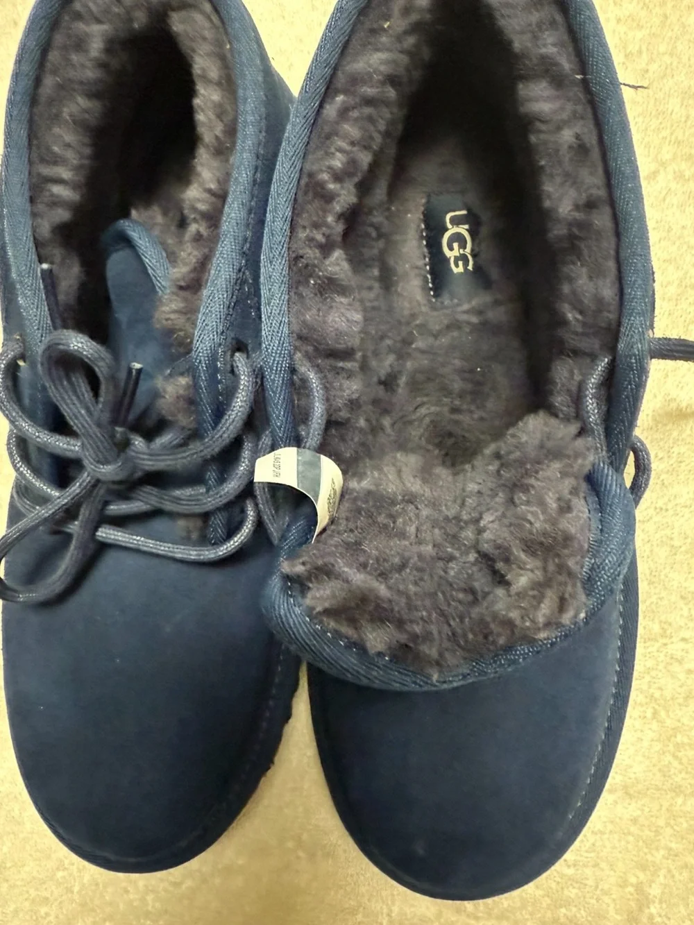 Men's Ugg Navy Suede Lace-Up Casual Boots Ugg Plush Lining Mens size 8 heel tab